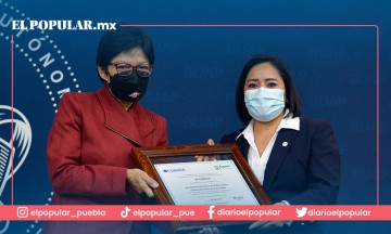 Recibe Licenciatura en Enfermería de la BUAP reacreditación por COMACE