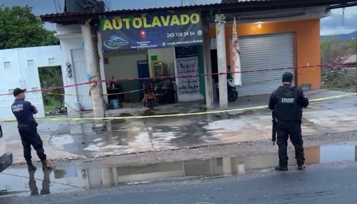 Asesinato en autolavado de Izúcar de Matamoros