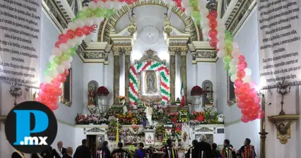 Devotos se congregan en La Villita desde temprano para honrar a la Virgen