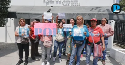 Vecinos de Paseos de Castillotla se manifiestan contra Agua de Puebla