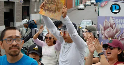 Protestan contra el Cableb&uacute;s en Puebla; vecinos bloquean dos vialidades