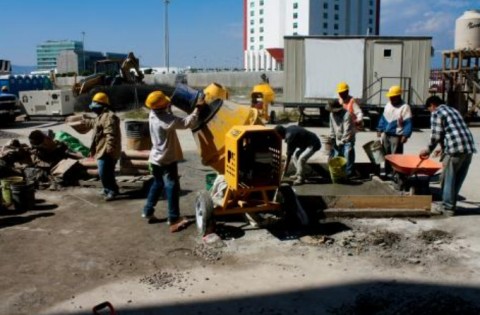 ¿Por qué es mejor una revolvedora de concreto en una obra?