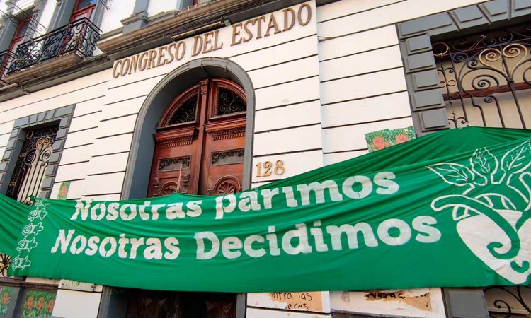 Aborto legal en Puebla se discutirá hasta la próxima Legislatura