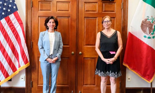 ¿Lo importante en una reunión es la vestimenta? Así el caso de Tatiana Clouthier en su visita a EU