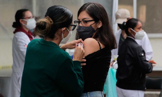 ¡POR FIN! Estudio demuestra la relación entre la vacuna covid y los cambios en la menstruación