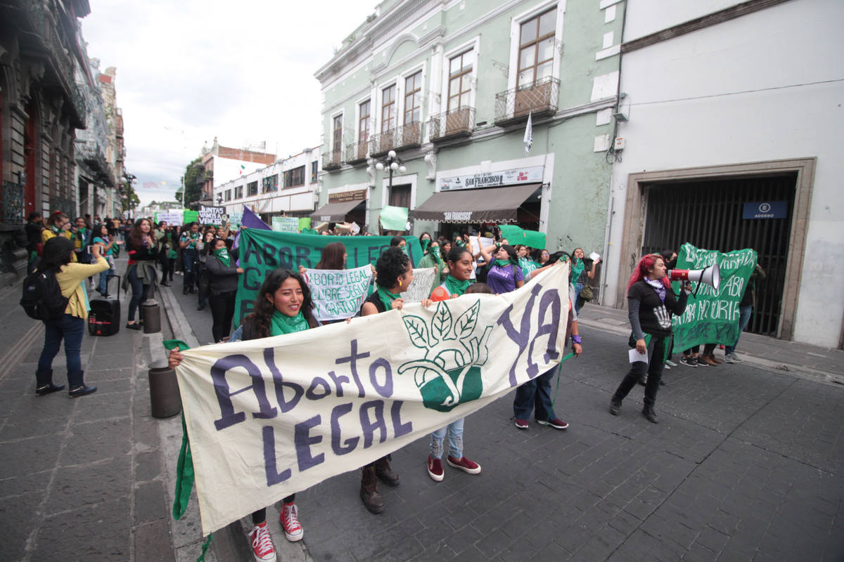 Colectivas al grito de ¡Aborto ya!