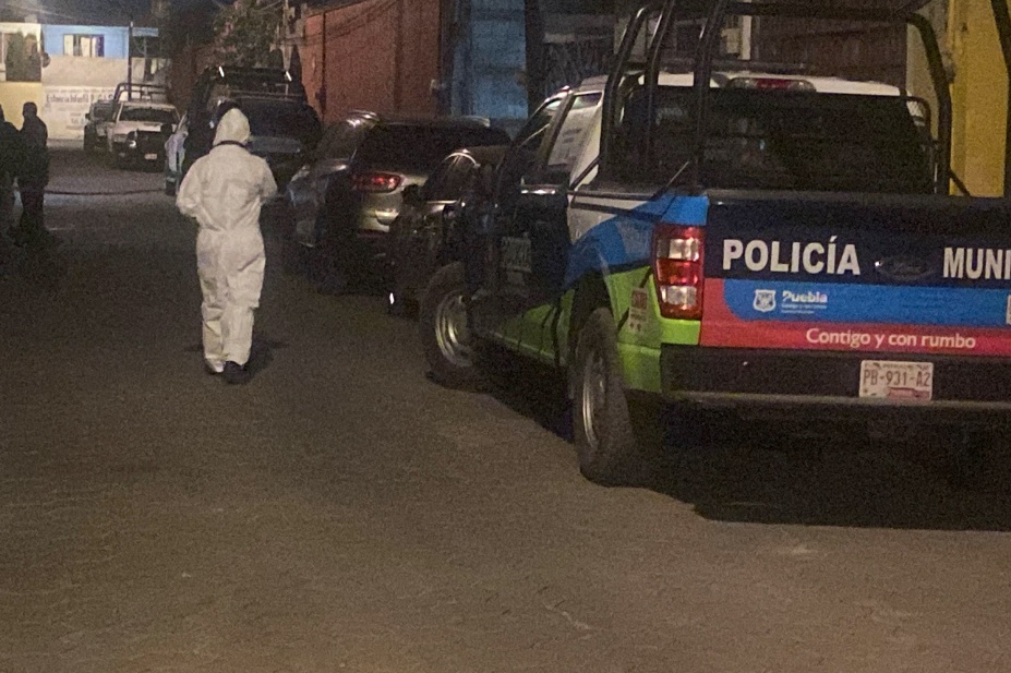 Tras el reporte de la madre de Edgar N, elementos de la Policía Municipal iniciaron los trabajos de búsqueda de Karina
