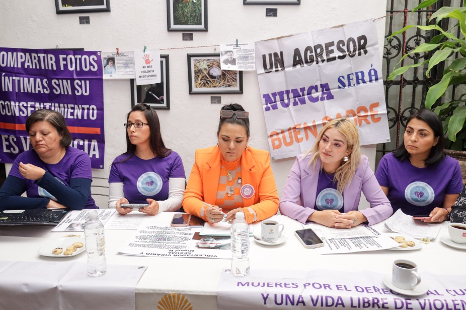 Mujeres que sufren violencia vicaria denuncian corrupción en sistema judicial