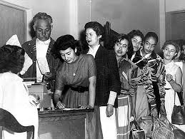  3 de julio 1955, el día en que por primera vez en México las mujeres pudieron hacer válido su derecho al voto