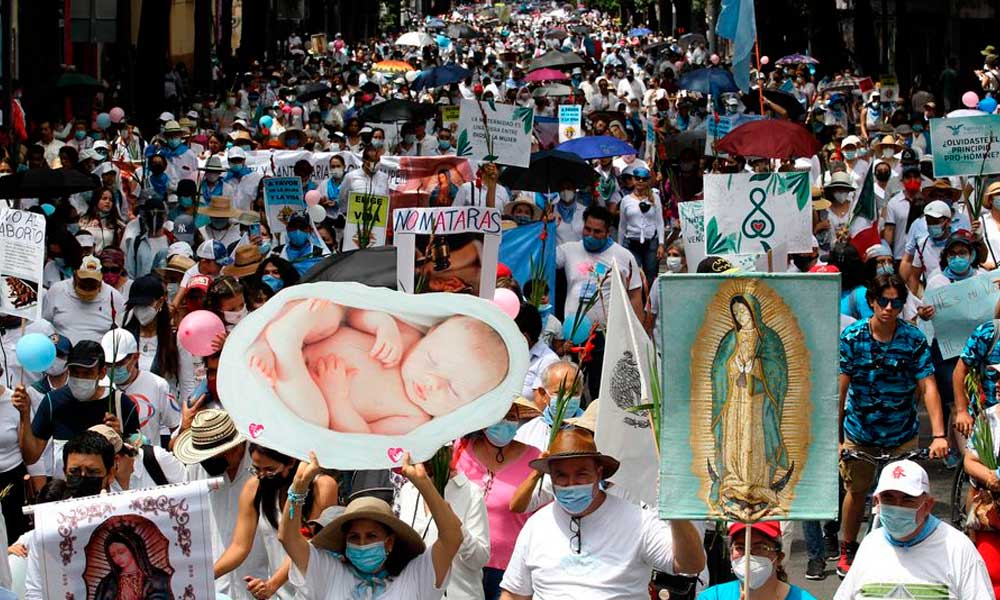 Todo lo que estuvo mal de la ecografía a la menor embarazada durante la protesta antiaborto en CDMX