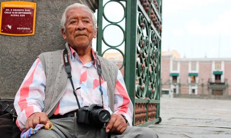 Don Demetrio, el fotógrafo de la Catedral de Puebla