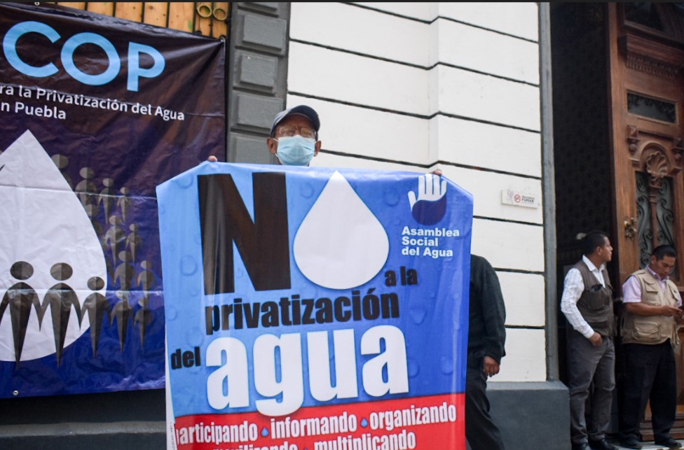 Manifestación contra la privatización del agua en Puebla
