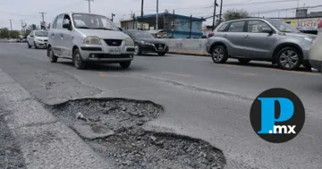Especialistas advierten que el deterioro del pavimento no solo afecta la movilidad, sino que incrementa las emisiones y el consumo de combustible