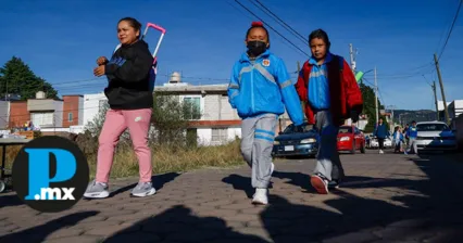 Las autoridades pidieron a las familias estar atentas a los avisos de Protección Civil