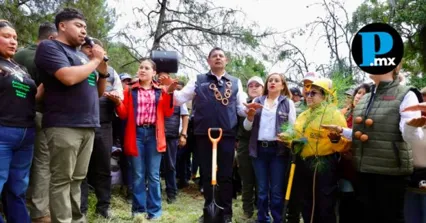 El gobernador Alejandro Armenta Mier encabez&oacute; la siembra de &aacute;rboles nativos en la Cuenca del Alto Atoyac como parte de la estrategia de reforestaci&oacute;n 2026.