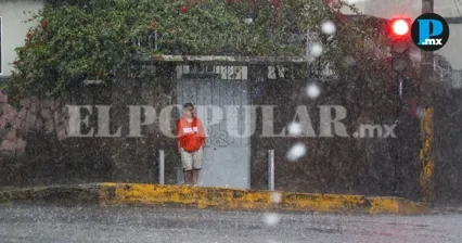 &iexcl;Saca el paraguas! Puebla tendr&aacute; lluvias fuertes durante la tarde de este domingo