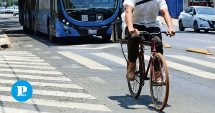 Mejoran seguridad vial en Bulevar Aarón Merino Fernández con proyecto “Vereda Florida”