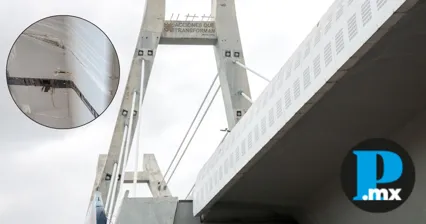 Usuarios alertan por ca&iacute;da de concreto del puente de Calzada Ignacio Zaragoza