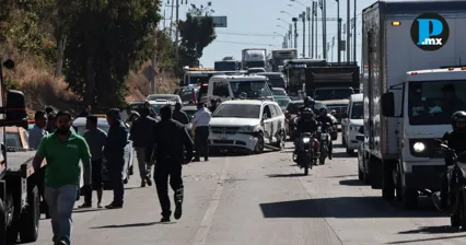 M&aacute;s de 14 veh&iacute;culos chocan en carambola del Perif&eacute;rico Ecol&oacute;gico