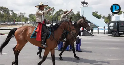Anuncian cierres viales por ensayo general del desfile del 5 de Mayo en Puebla
