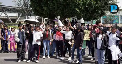 Integrantes de la FNERRR retiran bloqueo en V&iacute;a Atlixc&aacute;yotl tras di&aacute;logo con gobierno
