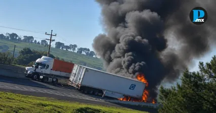 Tr&aacute;iler se estrella y se incendia en la M&eacute;xico-Veracruz