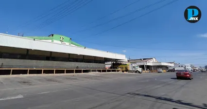 Fuerte choque deja varios lesionados en la Central de Abasto de Puebla