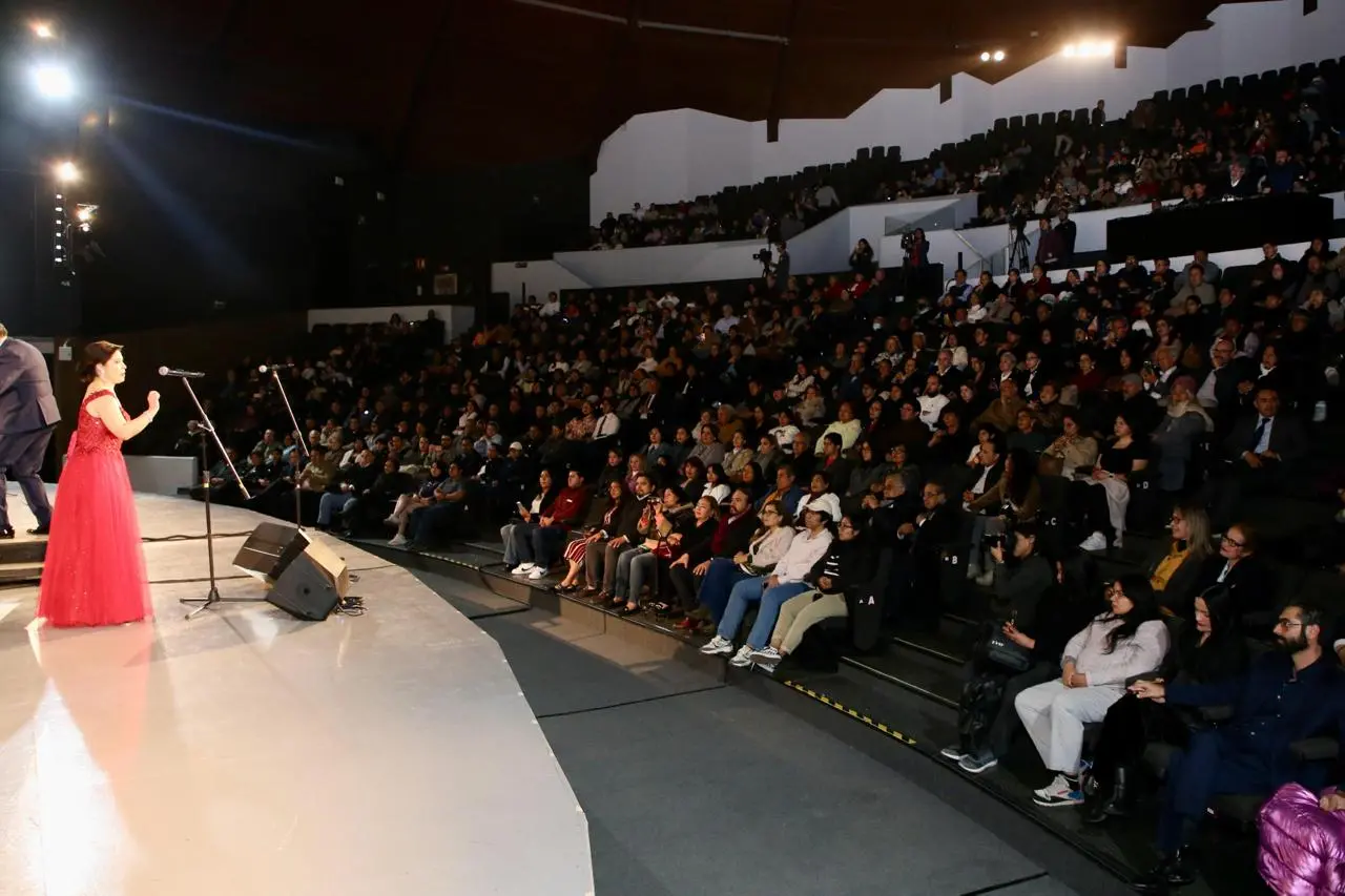 La soprano poblana Rebeca Olvera junto con la OSEP inauguran la temporada de Invierno 2026