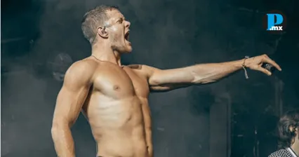 "Ya eres mexicano": con este gesto conquist&oacute; Dan Reynolds a Monterrey