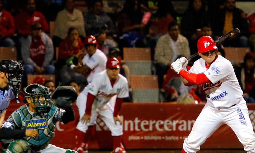 Vence Diablos a Pericos