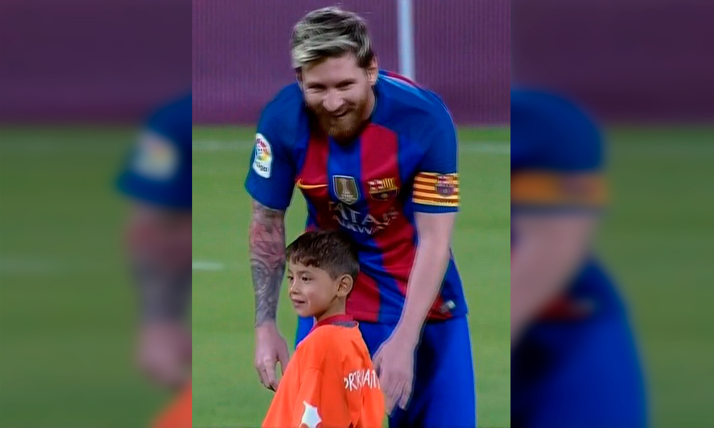 Niño afgano cumple su sueño de conocer a Messi