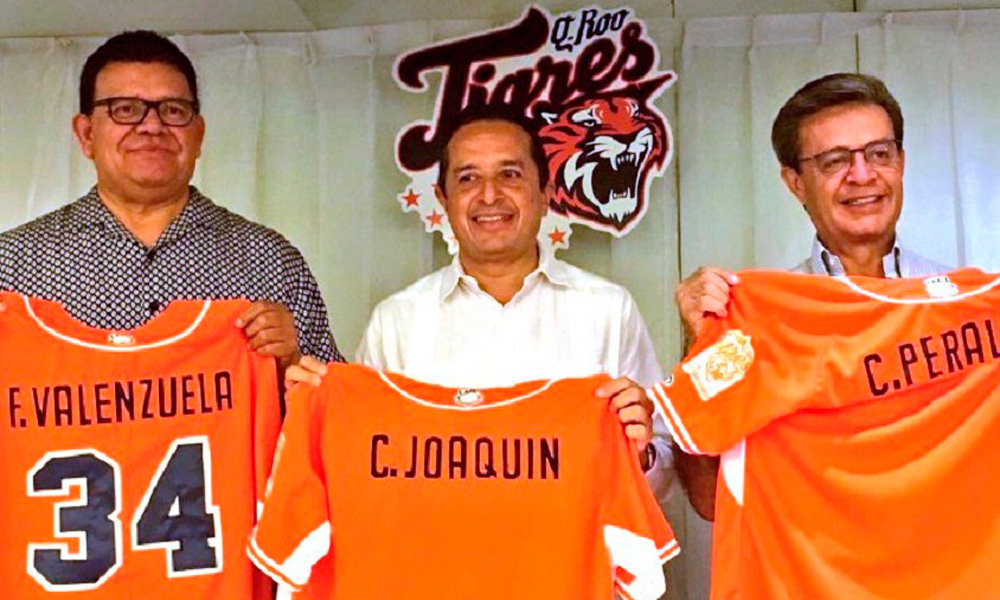 El Toro Valenzuela, nuevo dueño de Tigres de Quintana Roo