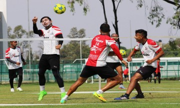Lobos, listos para Mineros