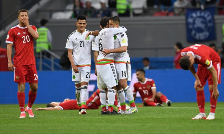 Remonta México en el infierno ruso y avanza a semifinales