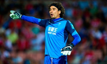 Debutará Memo Ochoa en Bélgica con el Standard