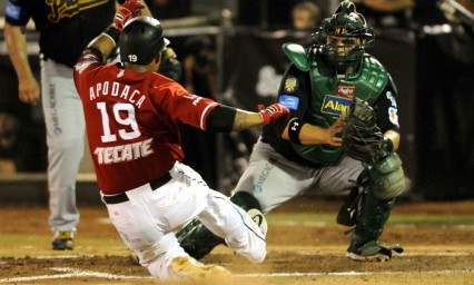 Pericos recibe a Toros en la Serie del Rey