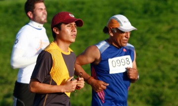 Realizar&aacute;n carrera Beca a un ni&ntilde;o ind&iacute;gena