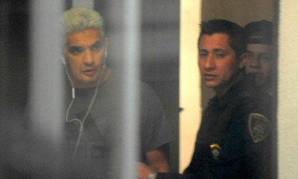 Detienen a Shoker por destrozar habitaci&oacute;n de hotel