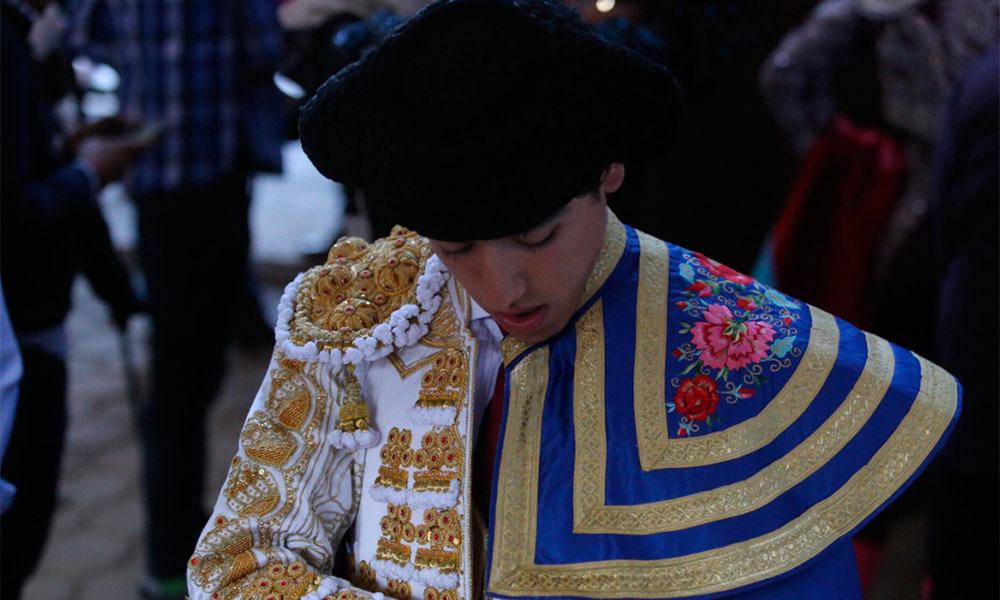Video: “Tito” cornea en el escroto a torero