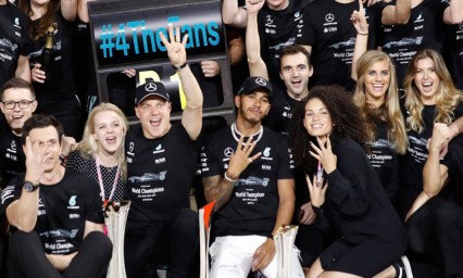 Gana Bottas &uacute;ltima carrera de F1