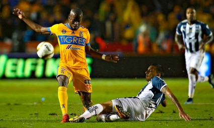 Tigres desaprovecha; deja ir vivo a Monterrey con empate
