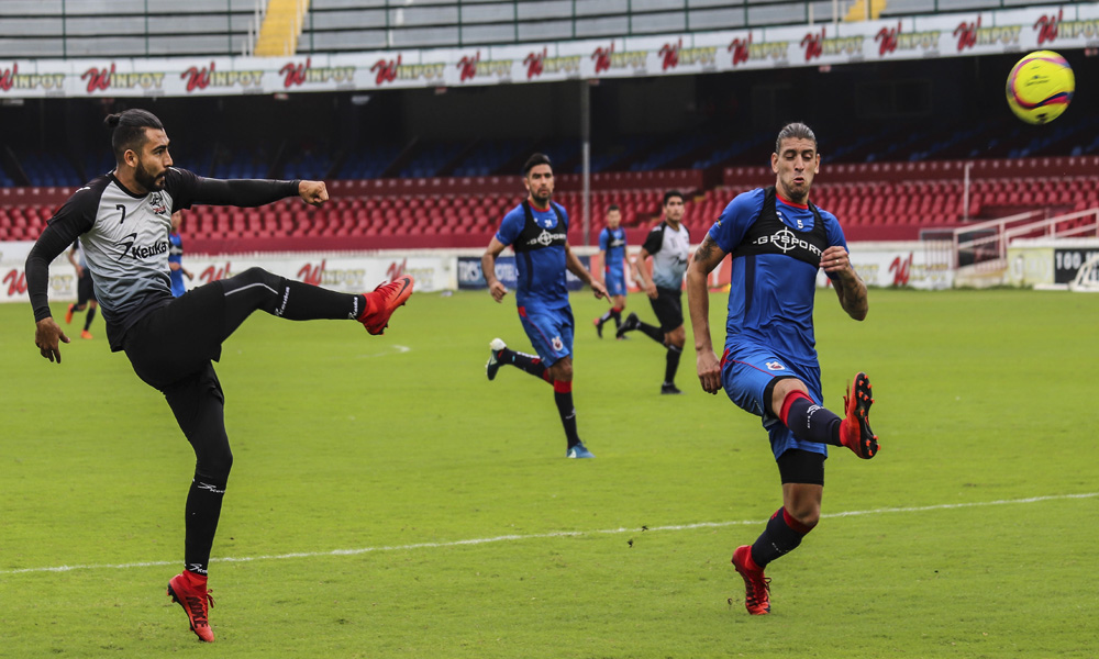 Confía Escoto en llegar a buen nivel para el debut en Torreón