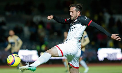 Lobos recompone el camino