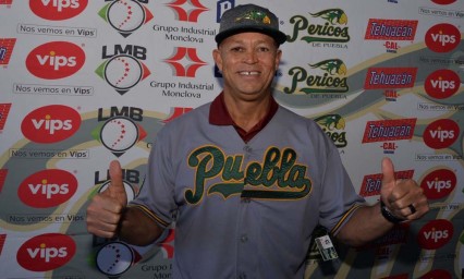 Presenta Pericos a nuevo m&aacute;nager