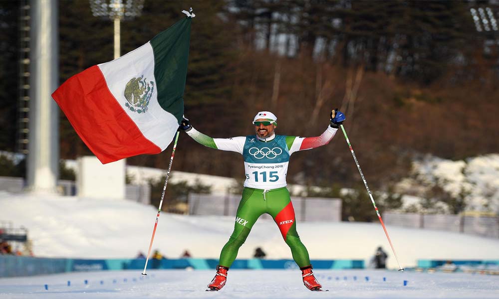Madrazo cumple en Pyeong Chang y ondea Bandera de México