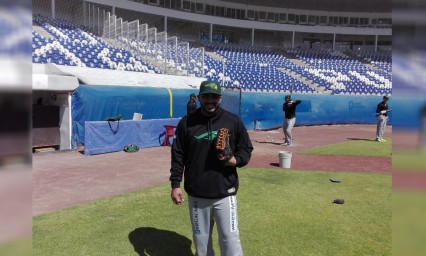 Reporta Checo con Pericos