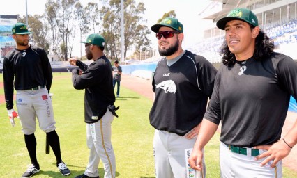 Regresa Issmael Salas a Pericos