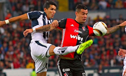 Busca Atlas salir del fondo