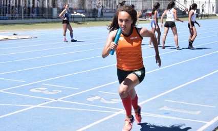 Arrasan Aztecas en atletismo