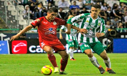 Lobos deja ir ventaja y empata 2-2 con Le&oacute;n